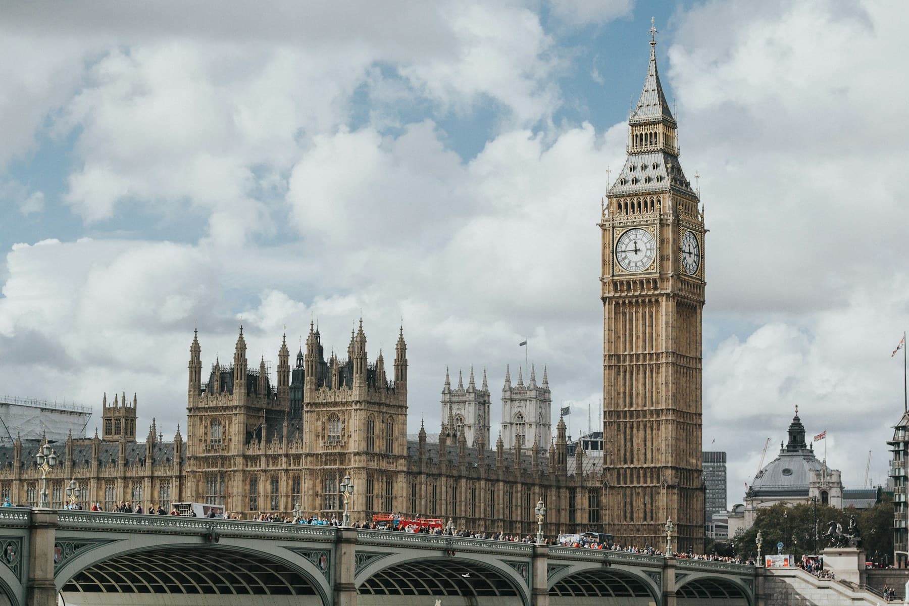 Prominent Limousine chauffeur service in London